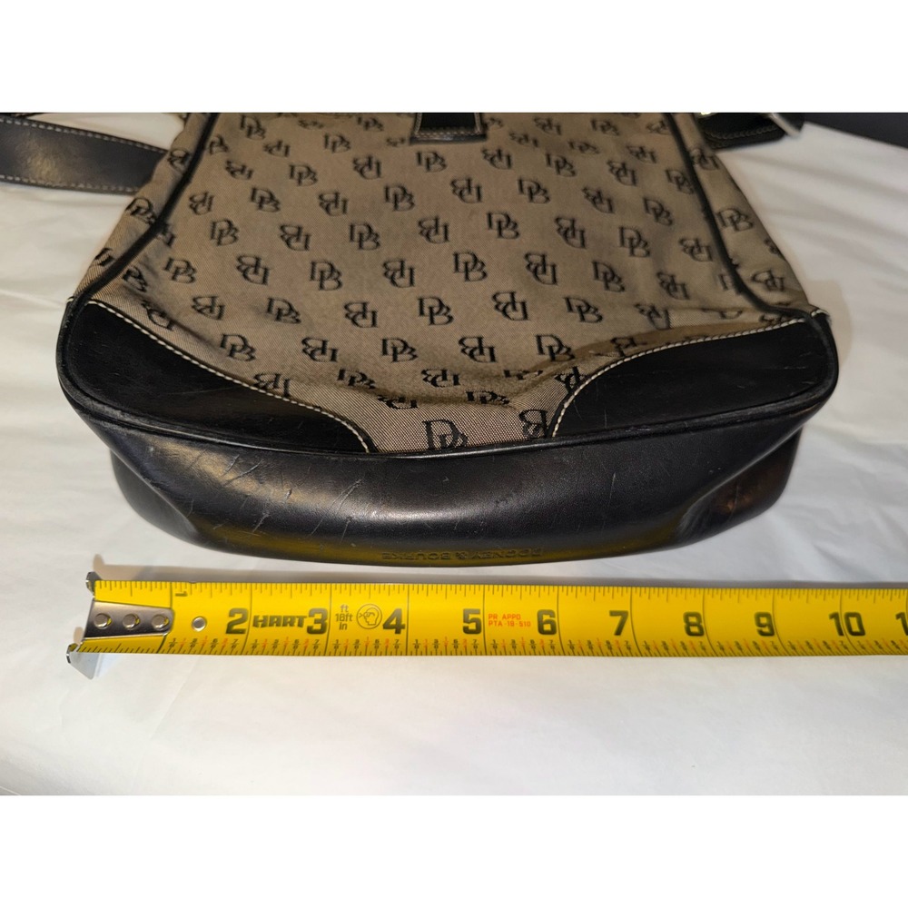 Dooney & Bourke Shoulder Bag Womens Medium Brown Monogram Canvas Leather Vintage - Picture 5 of 10